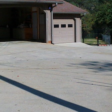 KEATONS-PRESSURE-WASHING-LLC-CLEANED-THIS-DIRTY-DRIVEWAY-WALKWAY-PORCH-AND-GARAGE-FLOOR-IN-3-HOURS 1