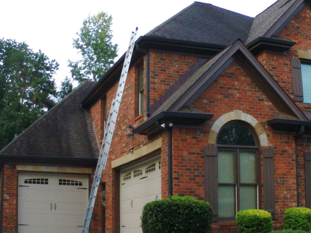 SOFT WASHING A ROOF CAPTURED ON TIME-LAPSE VIDEO. ROOF CLEANING SPECIALISTS